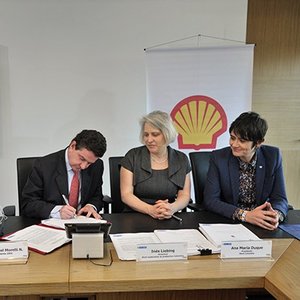 LA AGENCIA NACIONAL DE HIDROCARBUROS, ANH, Y SHELL SUSCRIBEN DOS CONTRATOS ...
