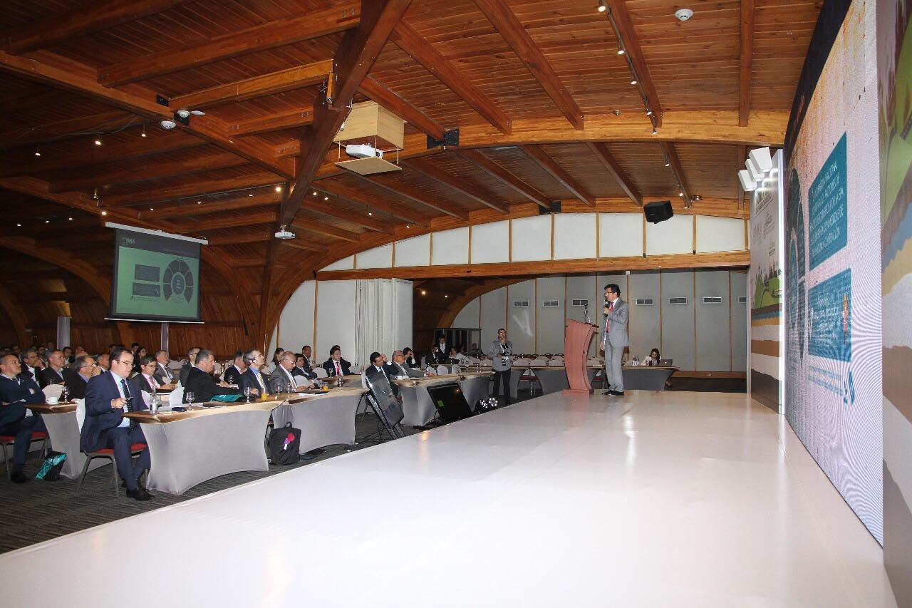  Presidente Orlando Velandia participa en Foro Nacional de Yaciminetos No Convencionales